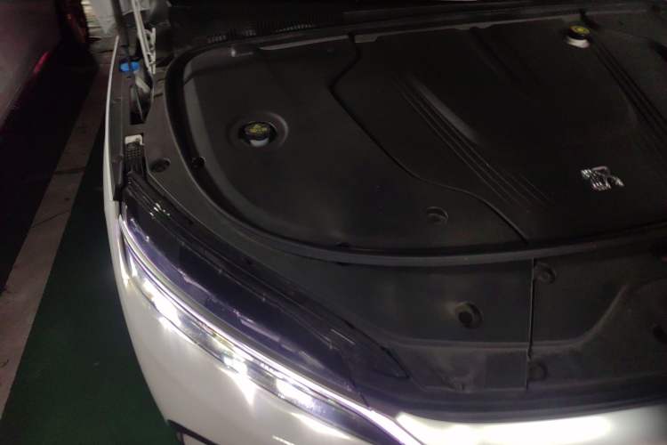 Used BYD Han 2023 EV Champion Edition 605KM Front-Drive Premium Model Engine Bay Right