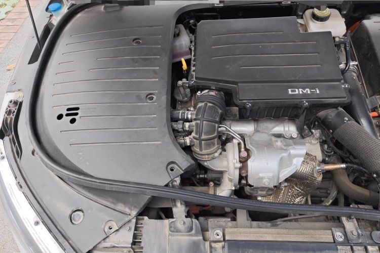 Used BYD Han 2023 DM-i Champion Edition 121KM Prestige Model Engine Bay Right