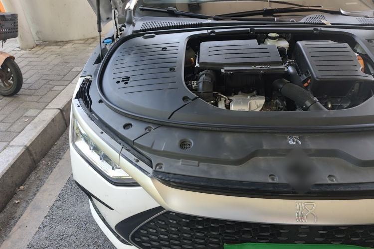 Used BYD Han 2023 DM-i Champion Edition 121KM Prestige Model Engine Bay Right