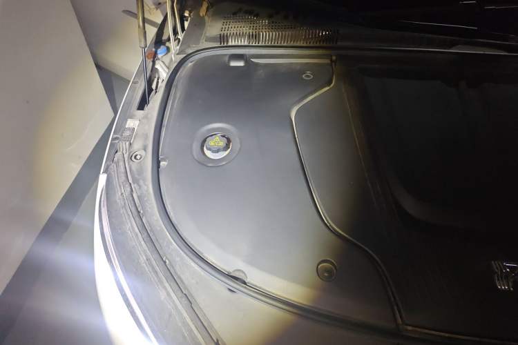 Used BYD Han 2023 EV Champion Edition 506KM Front-Wheel-Drive Premium Model Engine Bay Right