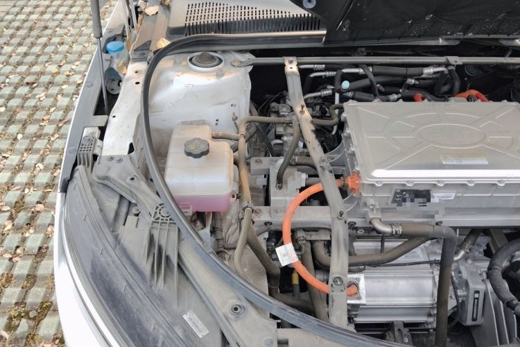 Used BYD Han 2023 EV Champion Edition 605KM Front-Drive Premium Model Engine Bay Right
