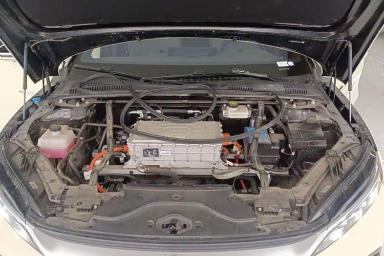Used BYD Han 2023 EV Champion Edition 605KM Front-Drive Premium Model Engine Bay