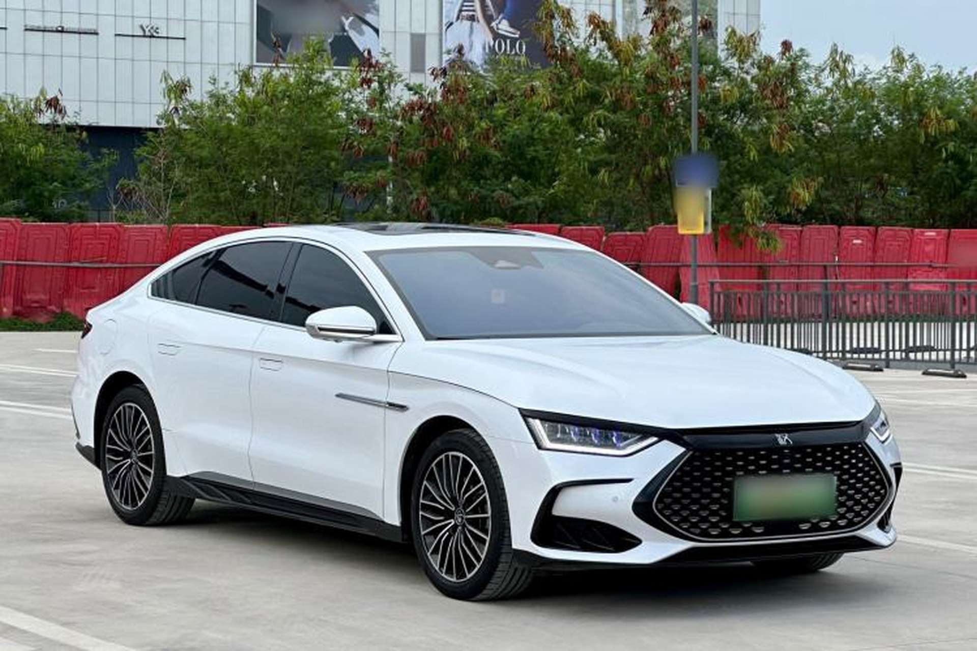 Used BYD Han 2023 DM-i Champion Edition 121KM Prestige Model Exterior 2