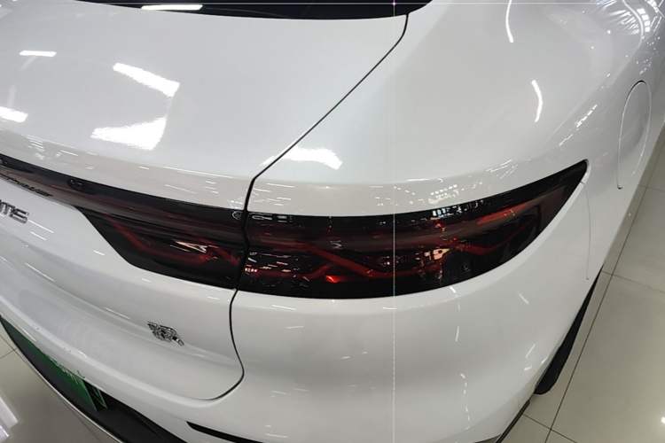 Used BYD Han 2023 DM-i Champion Edition 121KM Prestige Model Exterior 3