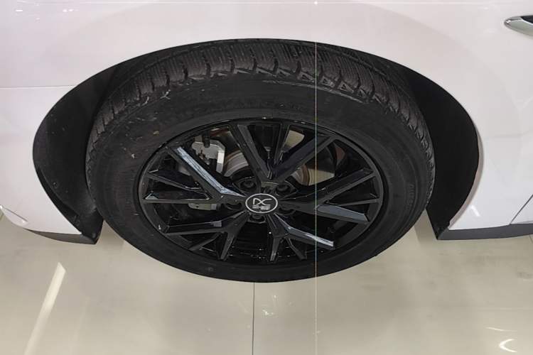 Used BYD Han 2023 DM-i Champion Edition 121KM Prestige Model Exterior 4