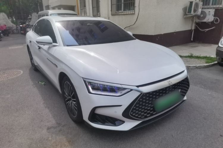 Used BYD Han 2023 DM-i Champion Edition 121KM Prestige Model Front Right 45 Deg