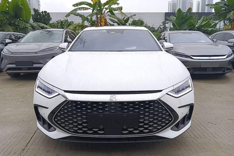 Used BYD Han 2023 DM-i Champion Edition 121KM Prestige Model Front