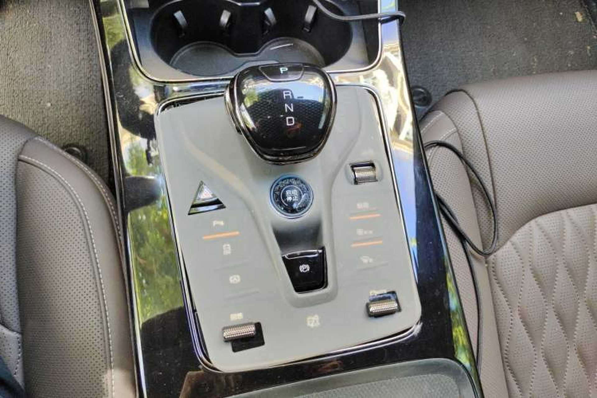 Used BYD Han 2023 EV Champion Edition 605KM Front-Drive Premium Model Gear Lever