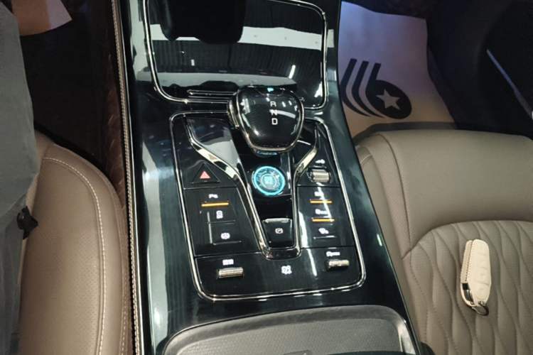 Used BYD Han 2023 EV Champion Edition 506KM Front-Wheel-Drive Premium Model Gear Lever