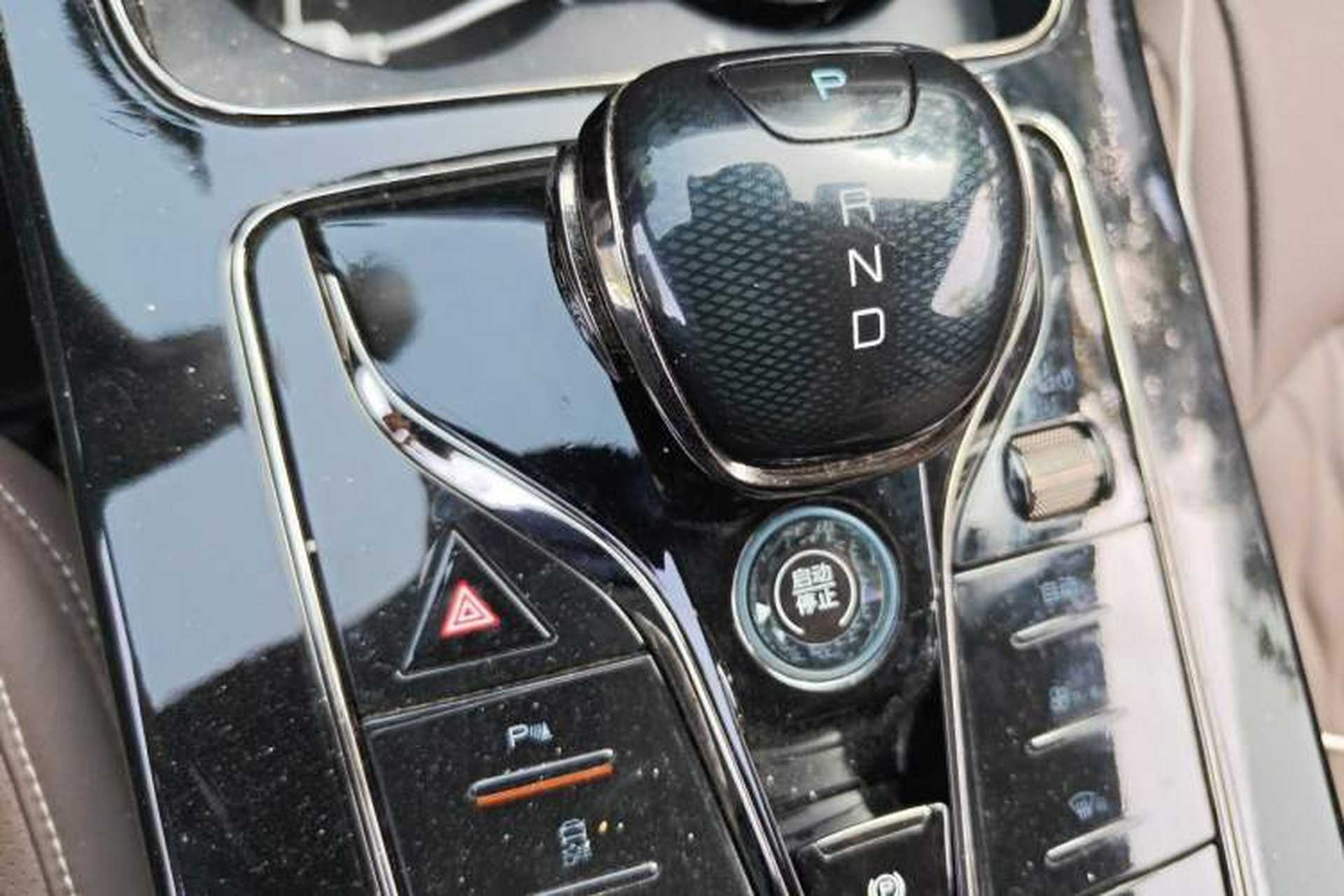 Used BYD Han 2023 DM-i Champion Edition 121KM Prestige Model Gear Lever