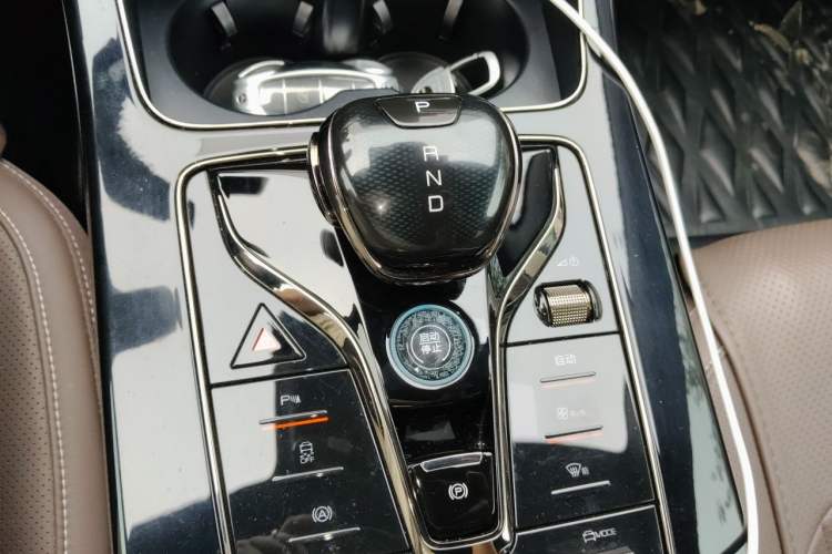 Used BYD Han 2023 EV Champion Edition 605KM Front-Drive Premium Model Gear Lever