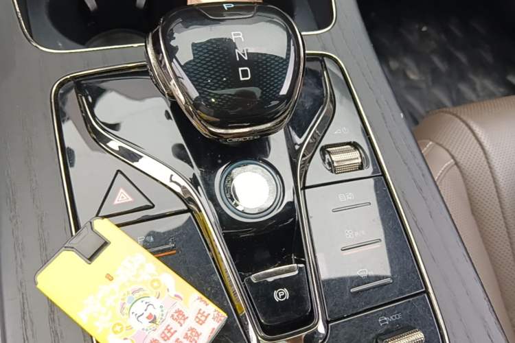 Used BYD Han 2023 DM-i Champion Edition 121KM Prestige Model Gear Lever