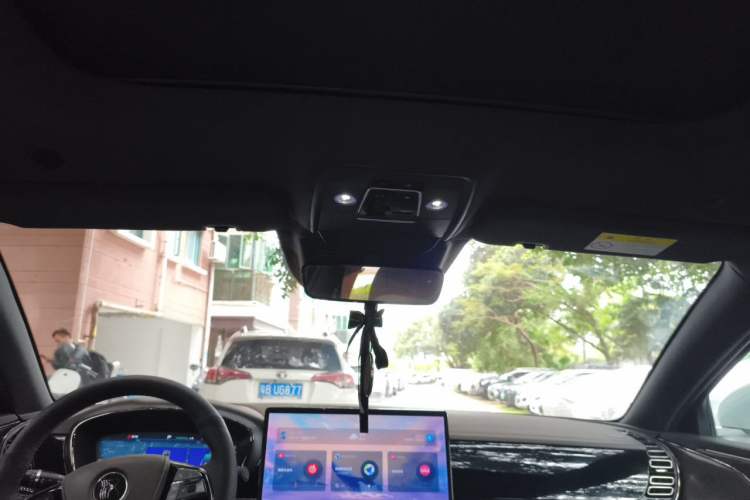 Used BYD Han 2023 DM-i Champion Edition 121KM Prestige Model Headliner