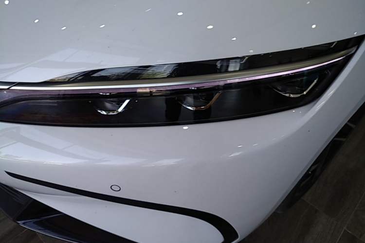 Used BYD Han 2023 EV Champion Edition 605KM Front-Drive Premium Model Left Front Headlight