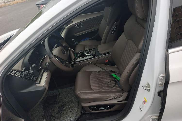 Used BYD Han 2023 EV Champion Edition 605KM Front-Drive Premium Model Left Front Seat