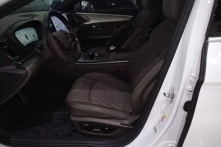 Used BYD Han 2023 DM-i Champion Edition 121KM Prestige Model Left Front Seat