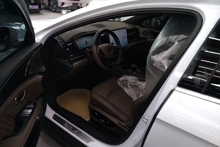 Used BYD Han 2023 DM-i Champion Edition 121KM Prestige Model Left Front Seat
