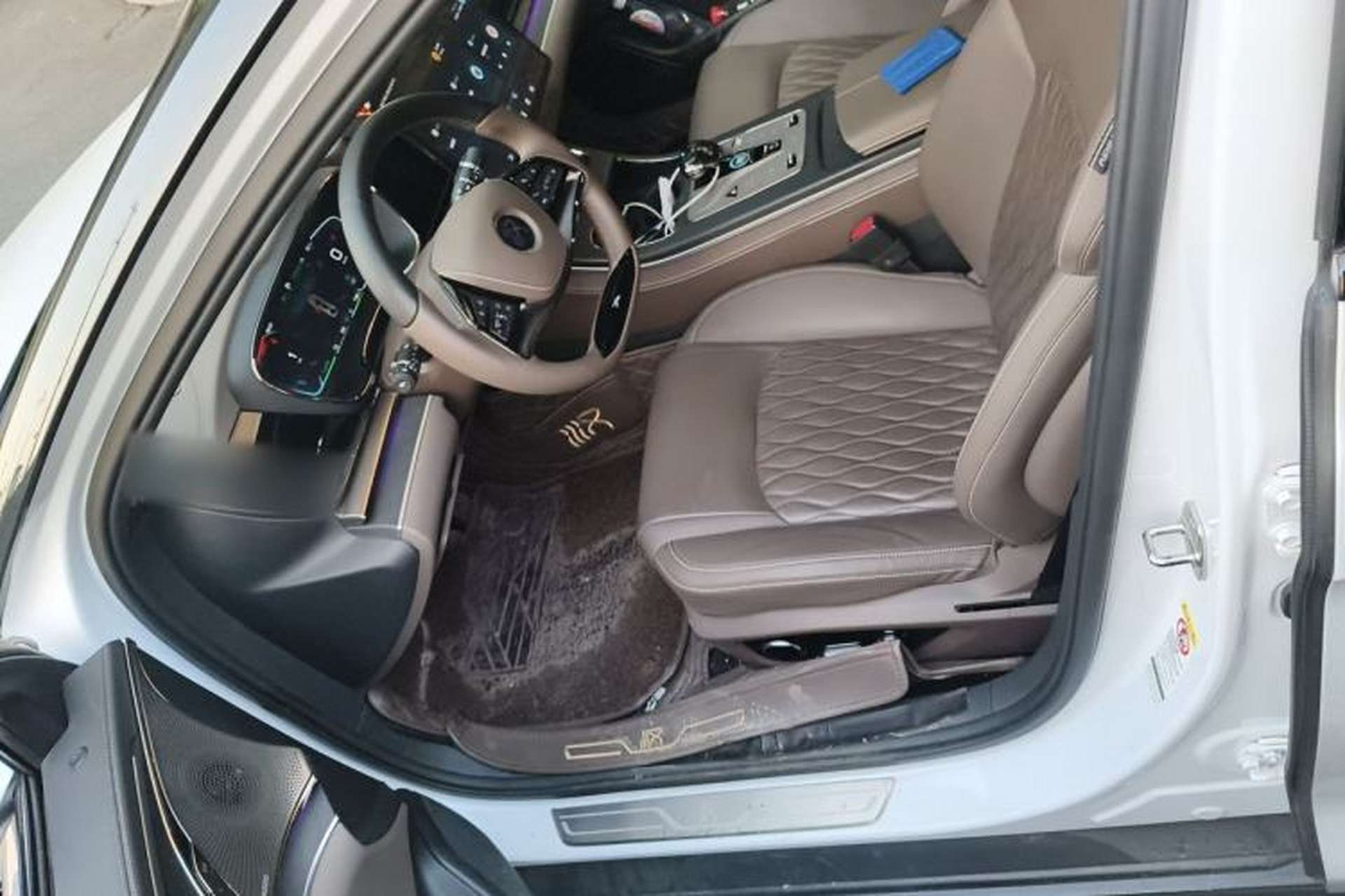 Used BYD Han 2023 DM-i Champion Edition 121KM Prestige Model Left Front Seat