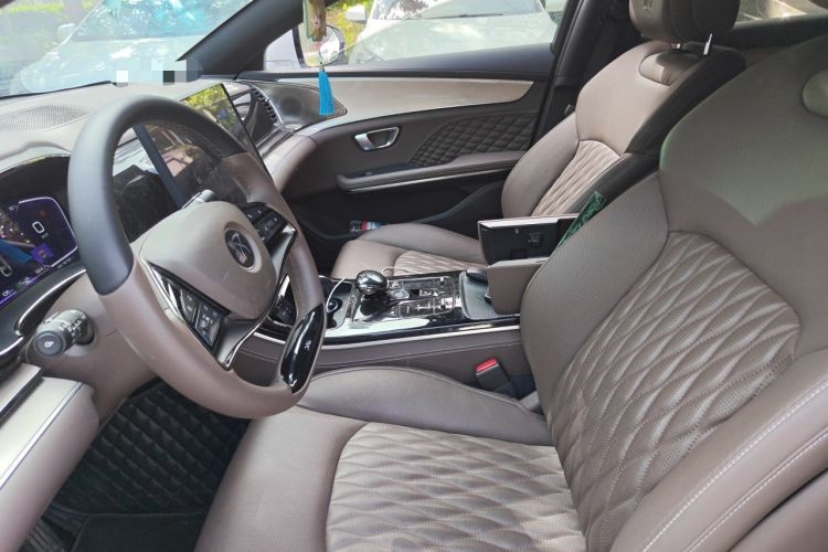 Used BYD Han 2023 DM-i Champion Edition 121KM Prestige Model Left Front Seat