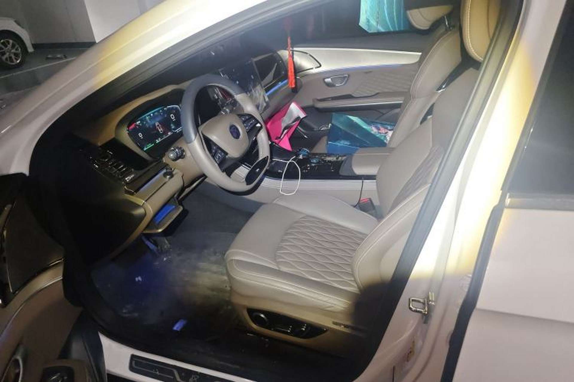 Used BYD Han 2023 EV Champion Edition 506KM Front-Wheel-Drive Premium Model Left Front Seat
