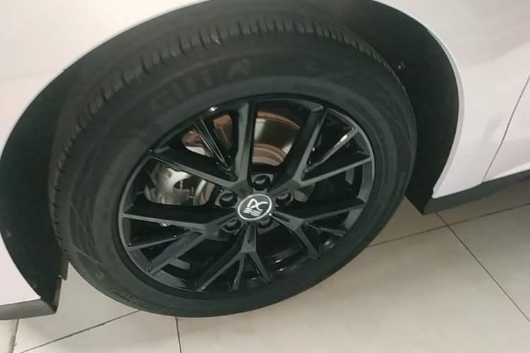 Used BYD Han 2023 DM-i Champion Edition 121KM Elite Model Left Front Wheel Hub