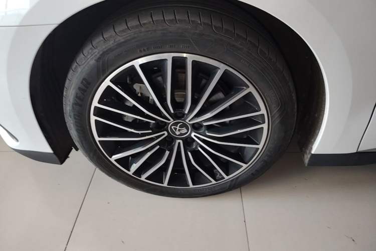 Used BYD Han 2023 DM-i Champion Edition 121KM Prestige Model Left Front Wheel Hub