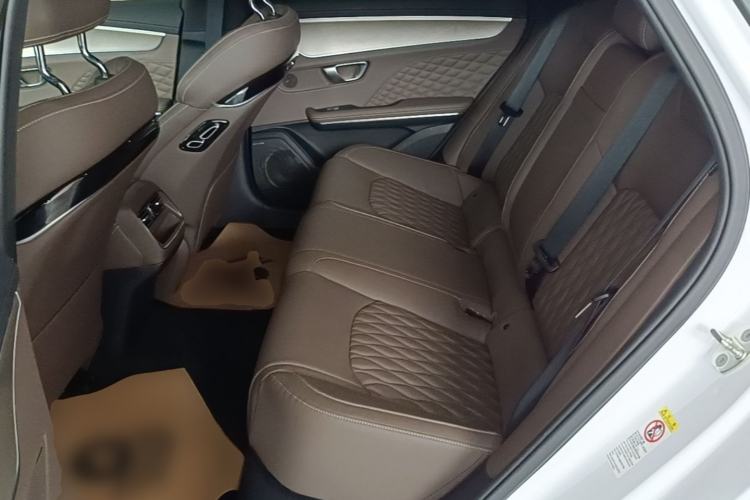 Used BYD Han 2023 EV Champion Edition 715KM Front-Drive Prestige Model Left Rear Seat