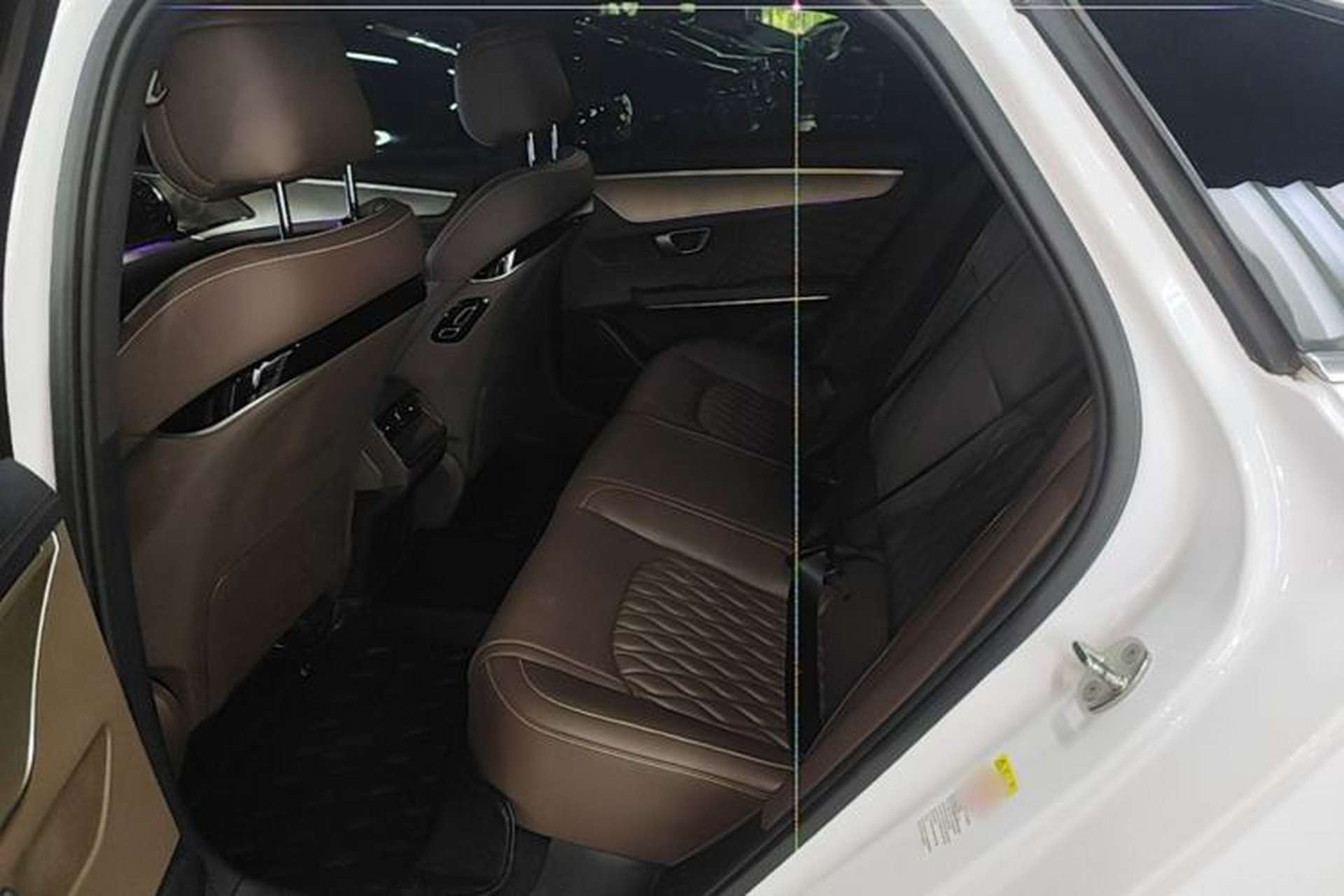 Used BYD Han 2023 DM-i Champion Edition 121KM Prestige Model Left Rear Seat