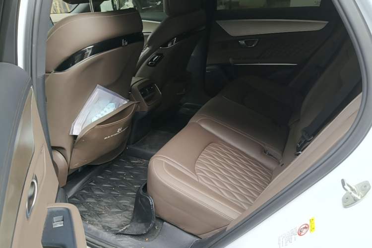 Used BYD Han 2023 EV Champion Edition 605KM Front-Drive Premium Model Left Rear Seat