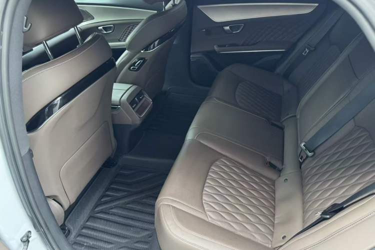 Used BYD Han 2023 DM-i Champion Edition 121KM Prestige Model Left Rear Seat