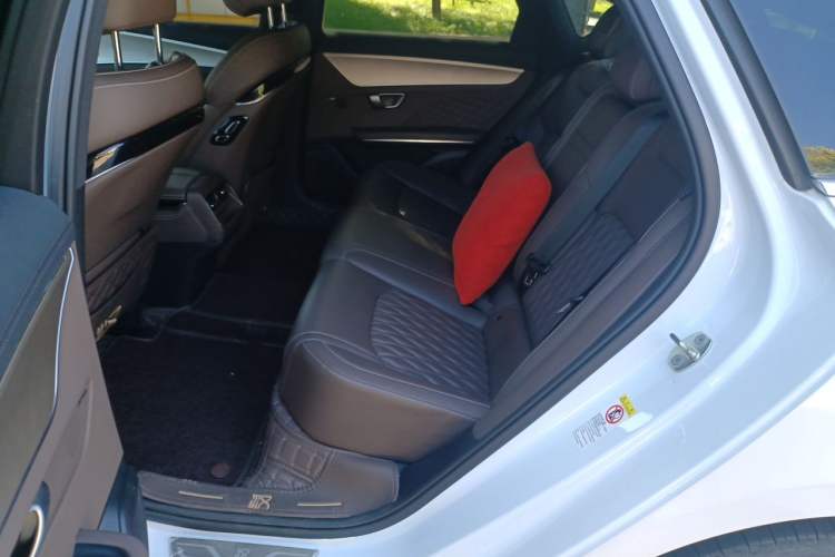 Used BYD Han 2023 EV Champion Edition 605KM Front-Drive Premium Model Left Rear Seat
