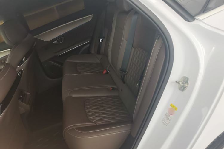 Used BYD Han 2023 EV Champion Edition 605KM Front-Drive Premium Model Left Rear Seat