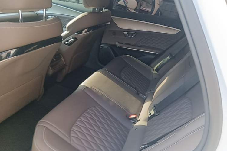Used BYD Han 2023 DM-i Champion Edition 121KM Prestige Model Left Rear Seat