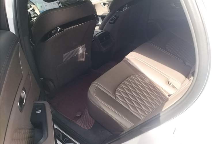 Used BYD Han 2023 EV Champion Edition 605KM Front-Drive Premium Model Left Rear Seat