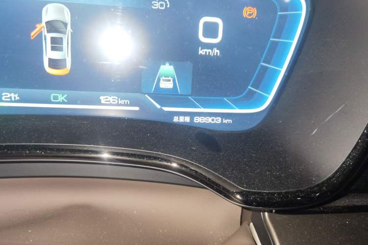 Used BYD Han 2023 EV Champion Edition 605KM Front-Drive Premium Model Odometer Close Up