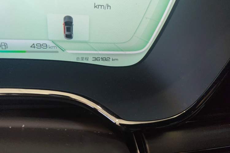 Used BYD Han 2023 DM-i Champion Edition 121KM Prestige Model Odometer Close Up