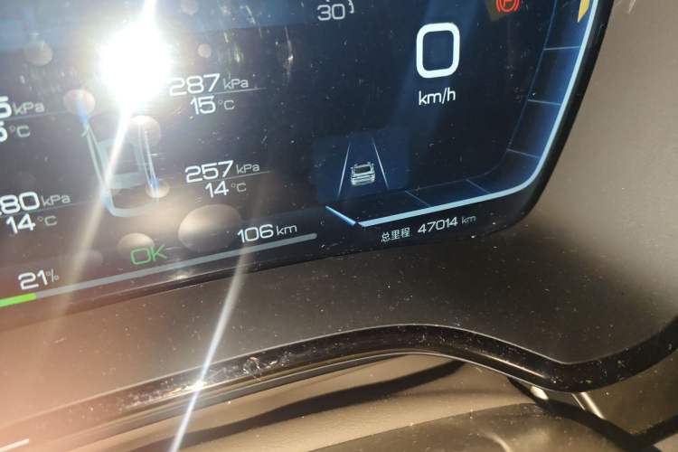 Used BYD Han 2023 EV Champion Edition 506KM Front-Wheel-Drive Premium Model Odometer Close Up
