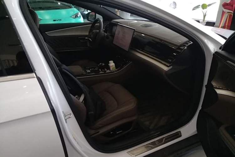 Used BYD Han 2023 EV Champion Edition 605KM Front-Drive Premium Model Right Front Seat