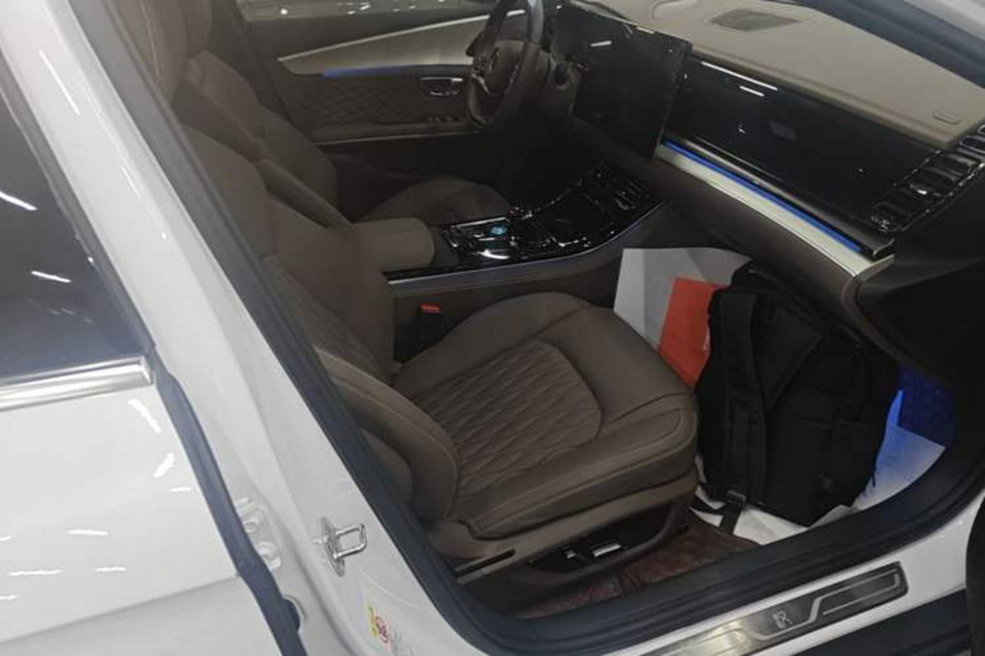 Used BYD Han 2023 EV Champion Edition 605KM Front-Drive Premium Model Right Front Seat