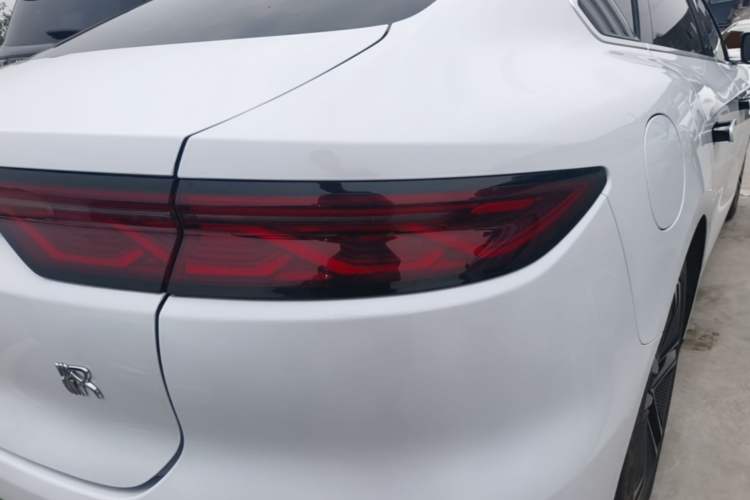 Used BYD Han 2023 EV Champion Edition 605KM Front-Drive Premium Model Right Rear Taillight