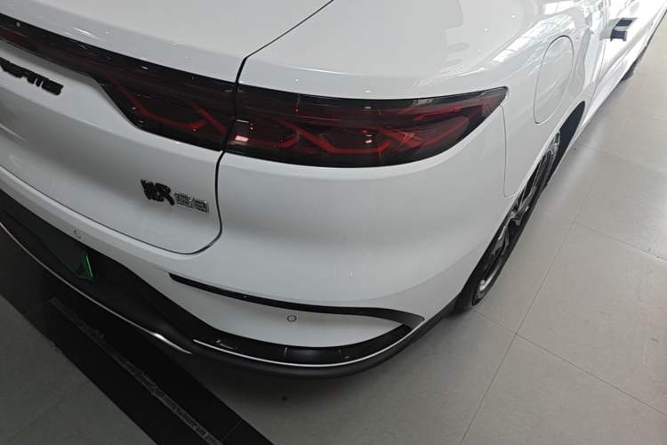 Used BYD Han 2023 DM-i Champion Edition 121KM Prestige Model Right Rear Taillight