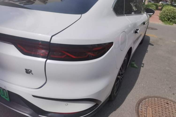Used BYD Han 2023 DM-i Champion Edition 121KM Prestige Model Right Rear Taillight