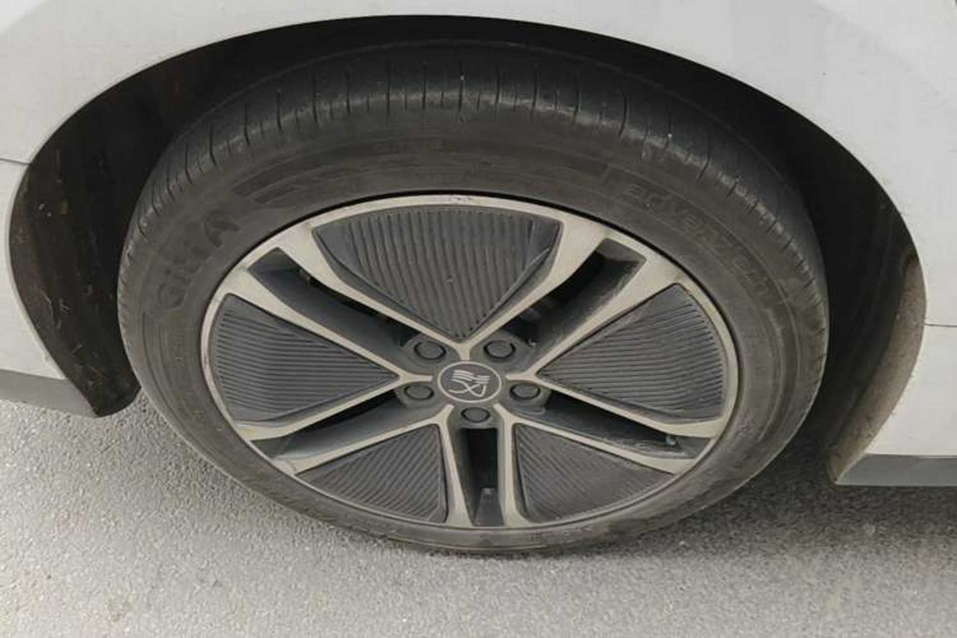 Used BYD Han 2023 EV Champion Edition 605KM Front-Drive Premium Model Right Rear Wheel Hub