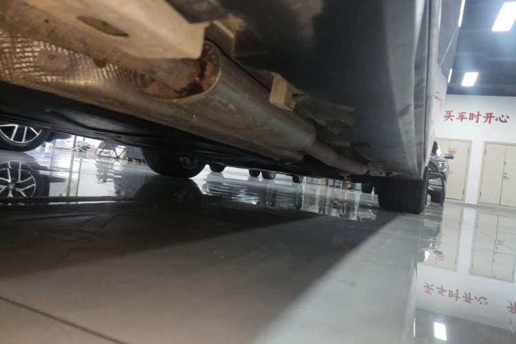Used BYD Han 2023 DM-i Champion Edition 121KM Prestige Model Right Side Sill