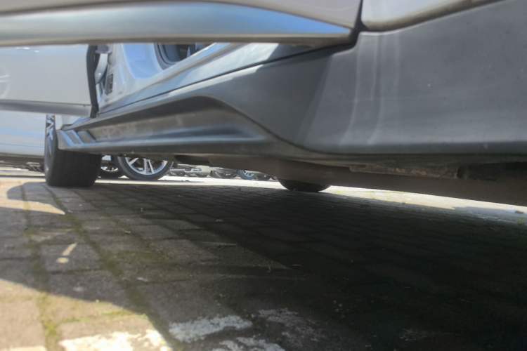 Used BYD Han 2023 DM-i Champion Edition 121KM Prestige Model Right Side Sill