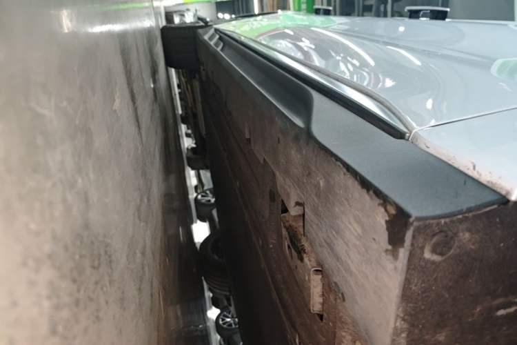 Used BYD Han 2023 EV Champion Edition 605KM Front-Drive Premium Model Right Side Sill