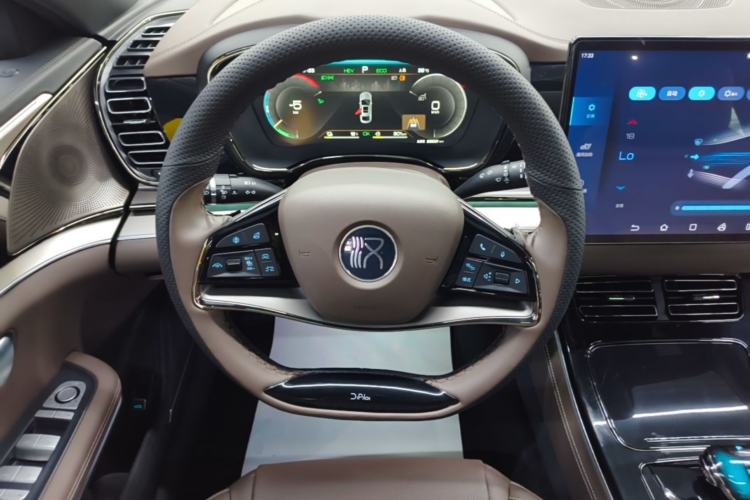 Used BYD Han 2023 DM-i Champion Edition 121KM Prestige Model Steering Wheel