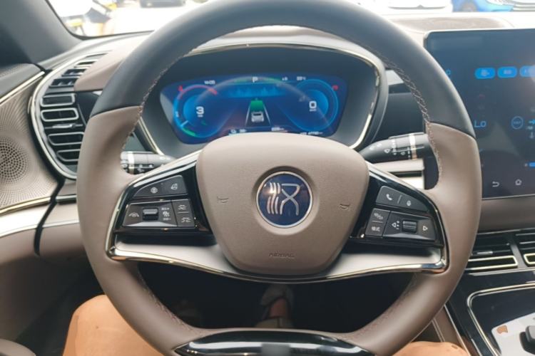 Used BYD Han 2023 EV Champion Edition 605KM Front-Drive Premium Model Steering Wheel