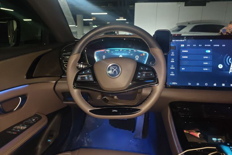 Used BYD Han 2023 EV Champion Edition 506KM Front-Wheel-Drive Premium Model Steering Wheel