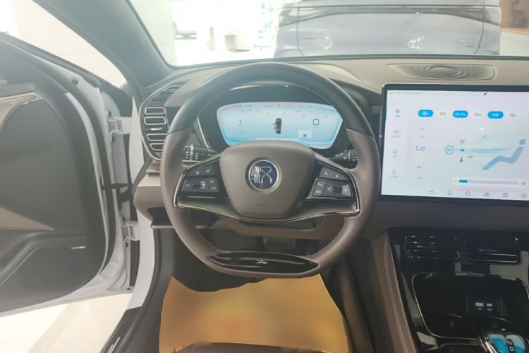 Used BYD Han 2023 EV Champion Edition 605KM Front-Drive Premium Model Steering Wheel